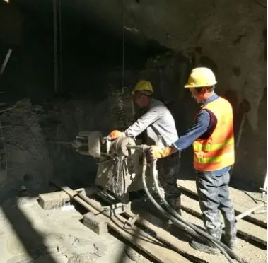 海拉尔水下抗分散灌浆料特点 水下不分散注浆料介绍